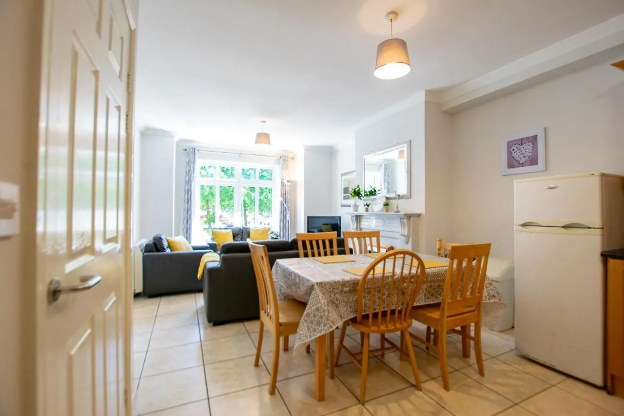 137 - The Townhouse At Gort Na Coiribe By Shortstays Galway Ireland