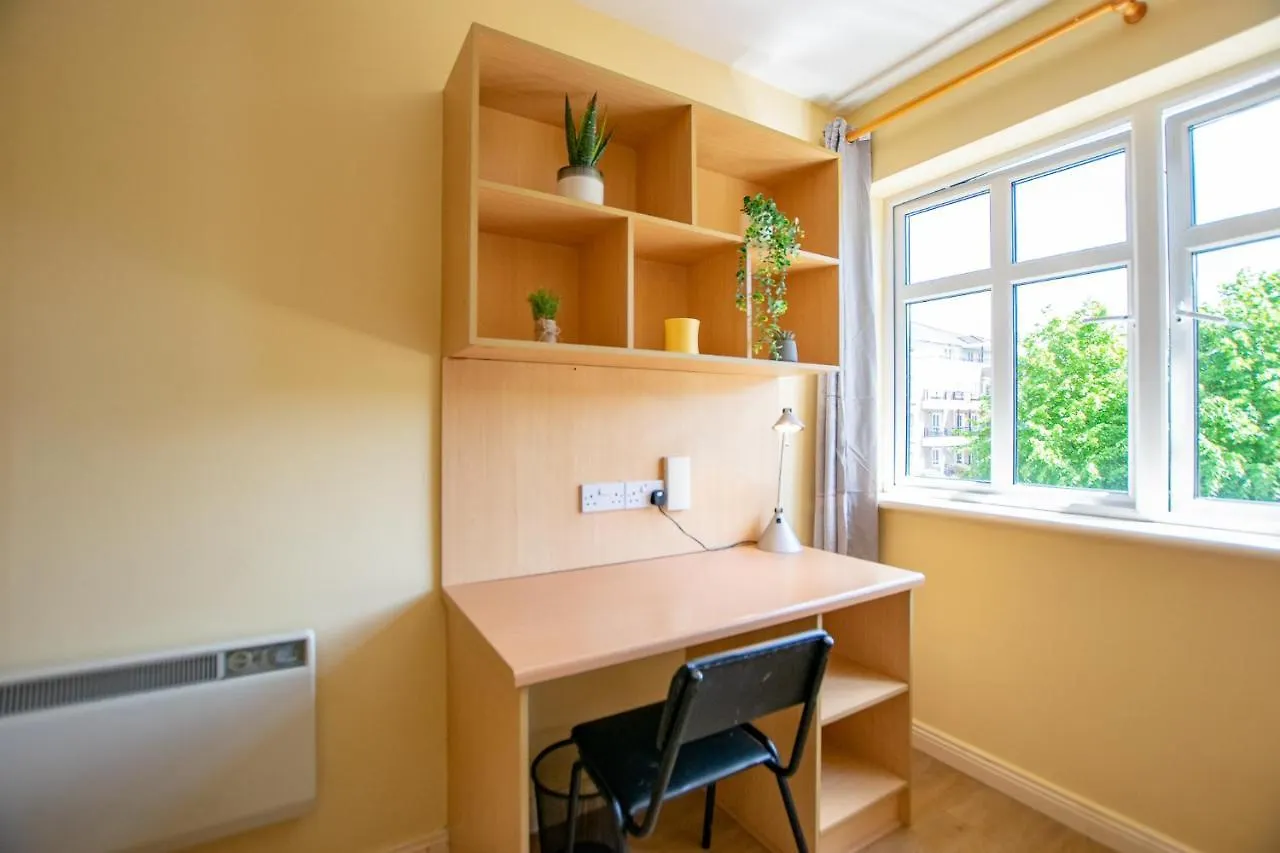 Holiday home 137 - The Townhouse At Gort Na Coiribe By Shortstays Galway